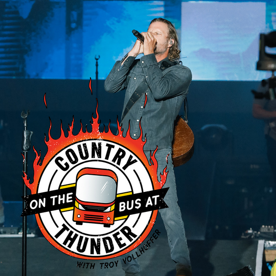 Dierks Bentley takes center stage On The Bus at Country Thunder