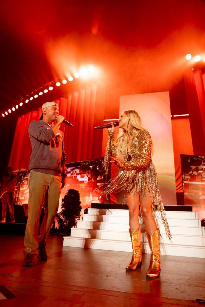 KENNY CHESNEY SURPRISES KELSEA BALLERINI ON STAGE AT THE GREEK THEATRE IN LOS ANGELES BALLERINI AND CHESNEY’S HIT DUET “HALF OF MY HOMETOWN,” WHICH WON MUSIC EVENT AND VIDEO OF THE YEAR AT THE 2021 CMA AWARDS, IS NOMINATED FOR “SINGLE OF THE YEAR” AT THE 2022 CMA AWARDS
