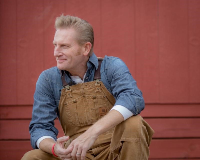 Rory Feek Returns to the Stage with New 2018 Concert Dates