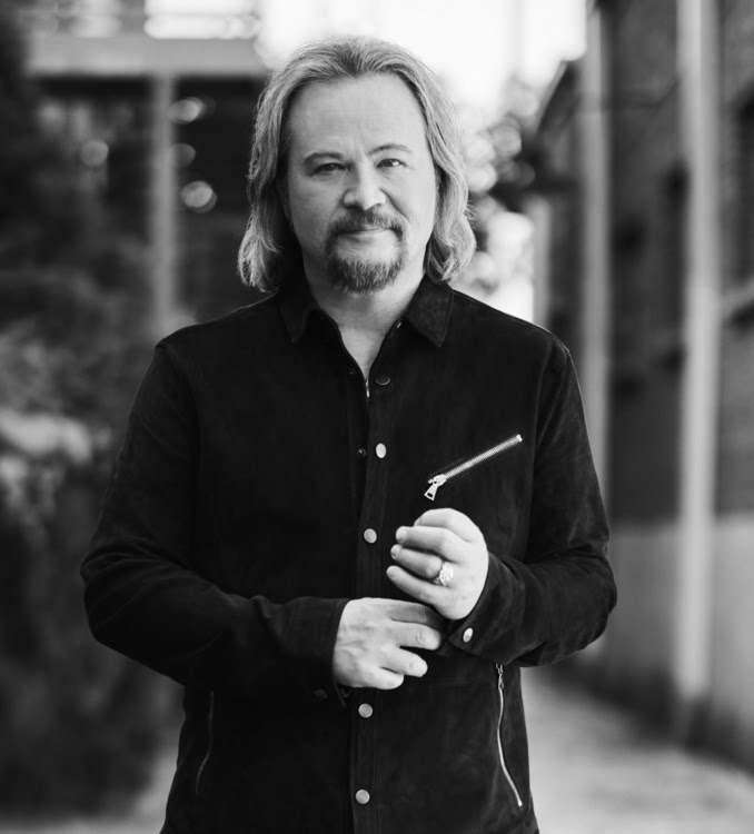 Travis Tritt Cancels Concerts That Require COVID Vaccinations, Negative Tests, or Masks